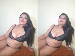 Today Exclusive Sexy Indian Girl HD Video